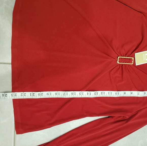 NWT- Michael Kors Long sleeved Blouse - Picture 6 of 11